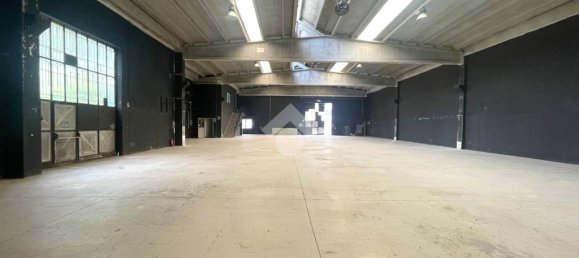 2 rooms Warehouse in Legnano, Italy No. 287964 6
