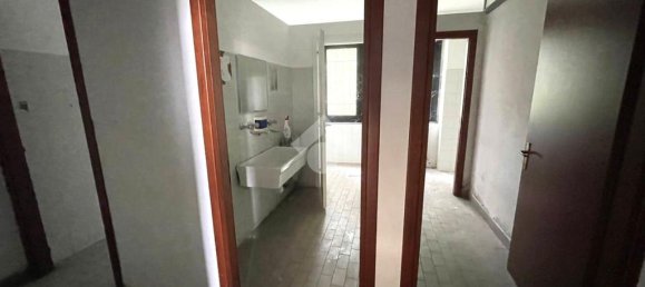 2 rooms Warehouse in Legnano, Italy No. 287964 28