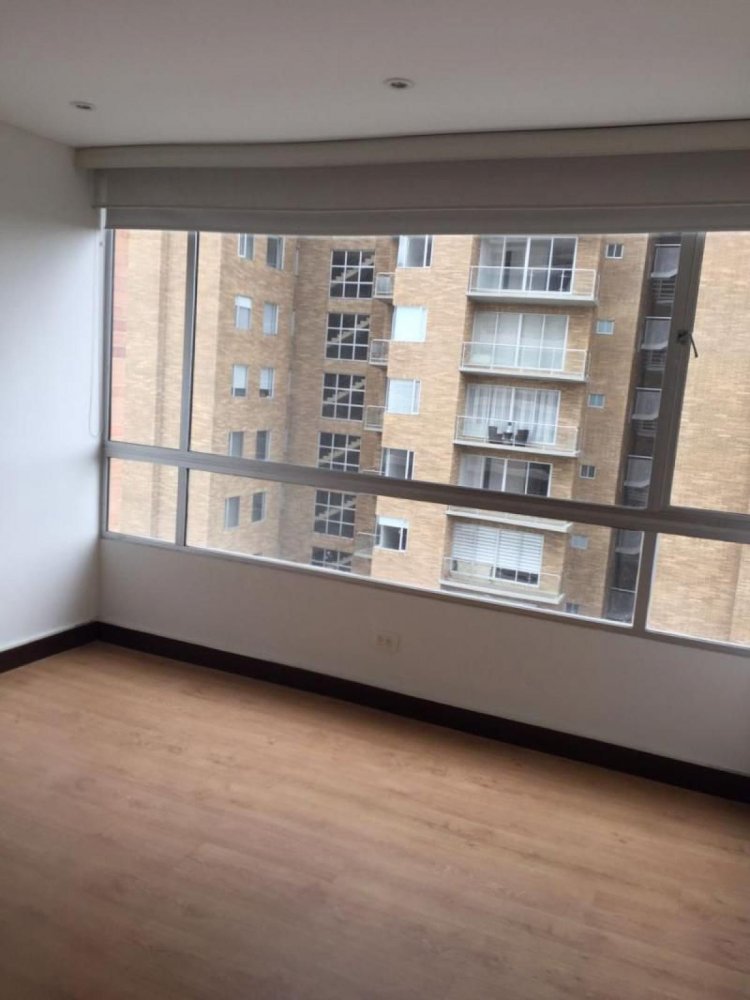 3 bedrooms House in Bogota, Colombia No. 12778