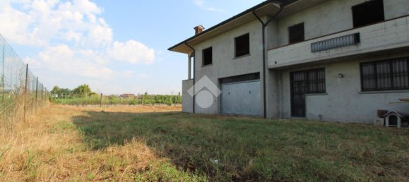 4 rooms Villa in Torre Pallavicina, Italy No. 236960 5