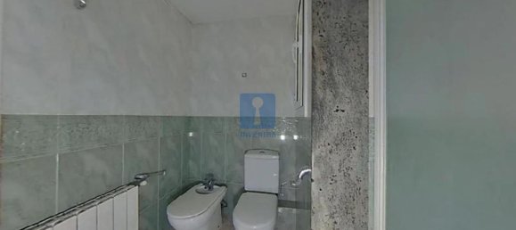 Apartamento de 3 dormitorios en L'Hospitalet de Llobregat, Spain No. 32579 6