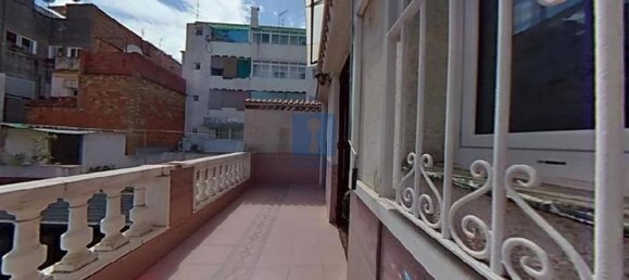 Apartamento de 3 dormitorios en L'Hospitalet de Llobregat, Spain No. 32579 11