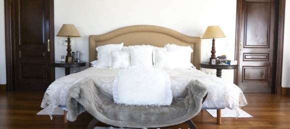 5 bedrooms Villa in Benahavis, Spain No. 4635 14