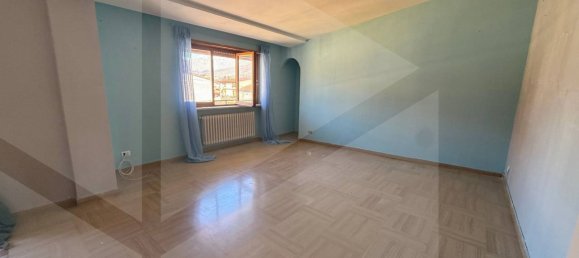 5-salle Appartement à Avezzano, Italy No. 19500 3