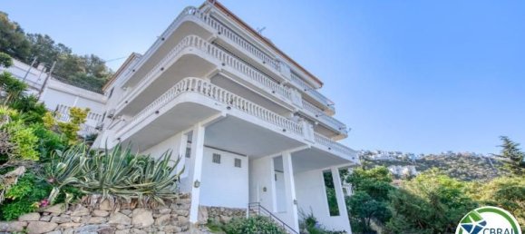 Apartamento de 2 dormitorios en Roses, Spain No. 187179 24