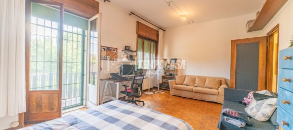 2 bedrooms Apartment in Milan, Italy No. 347087 9