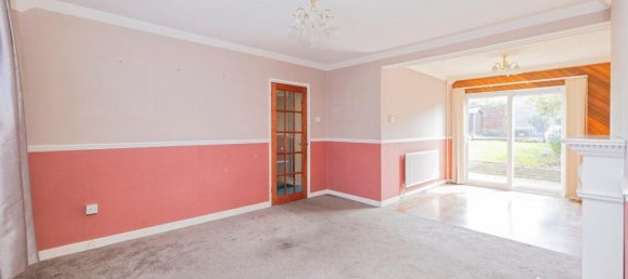 3 bedrooms Commercial property in Borehamwood, United Kingdom No. 6212 12