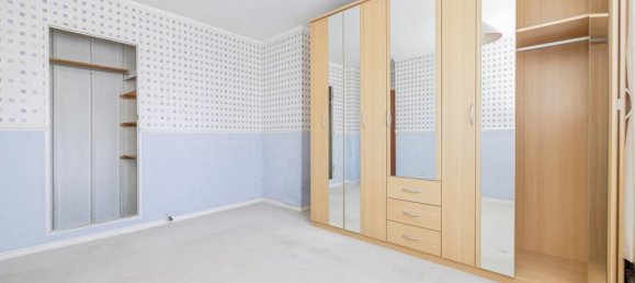 3 bedrooms Commercial property in Borehamwood, United Kingdom No. 6212 25