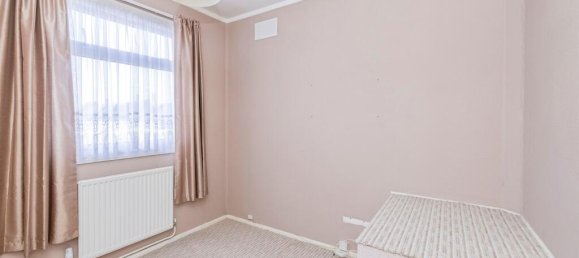 3 bedrooms Commercial property in Borehamwood, United Kingdom No. 6212 9