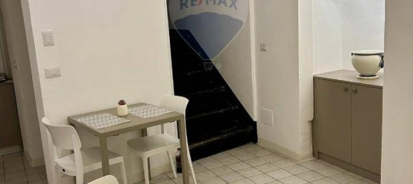 4 rooms House in Ragusa, Italy No. 7048 49