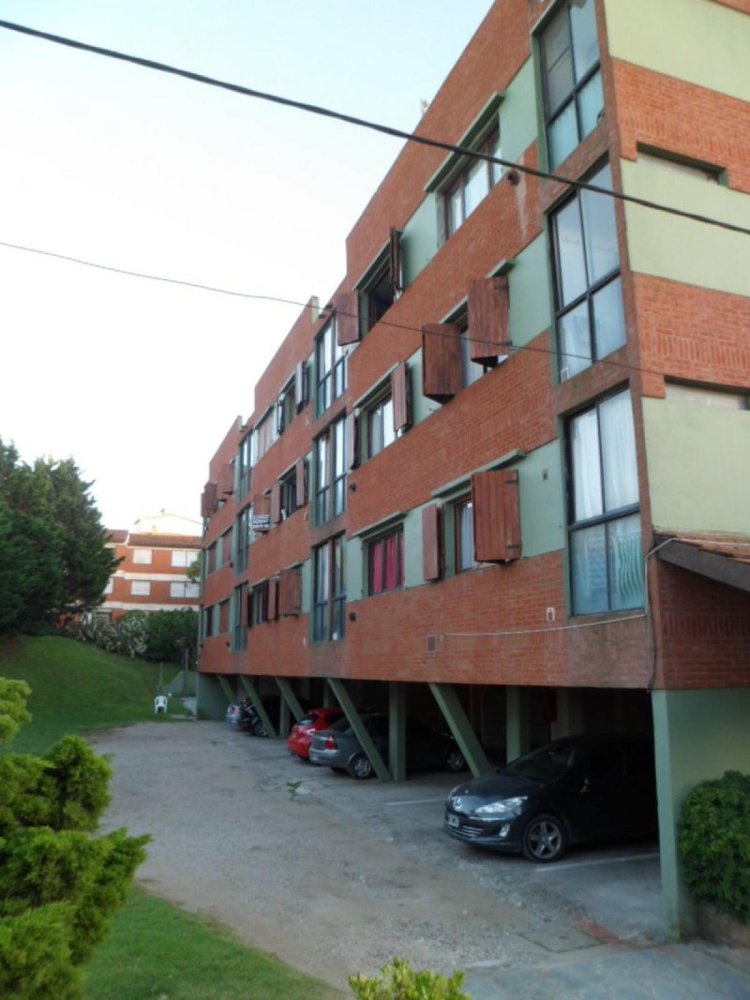 2 bedrooms Apartment in Mar del Plata, Argentina No. 87316