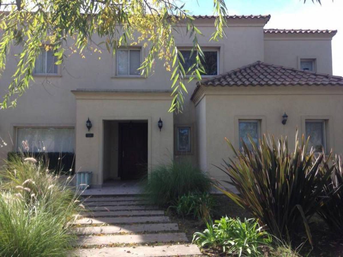 3 bedrooms House in Pilar, Argentina No. 6348