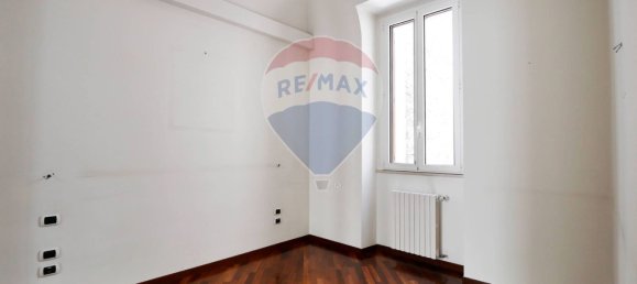 Apartamento de 5 dormitorios en Bari, Italy No. 337738 14