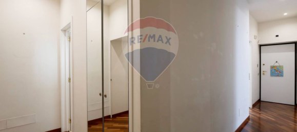 Apartamento de 5 dormitorios en Bari, Italy No. 337738 8