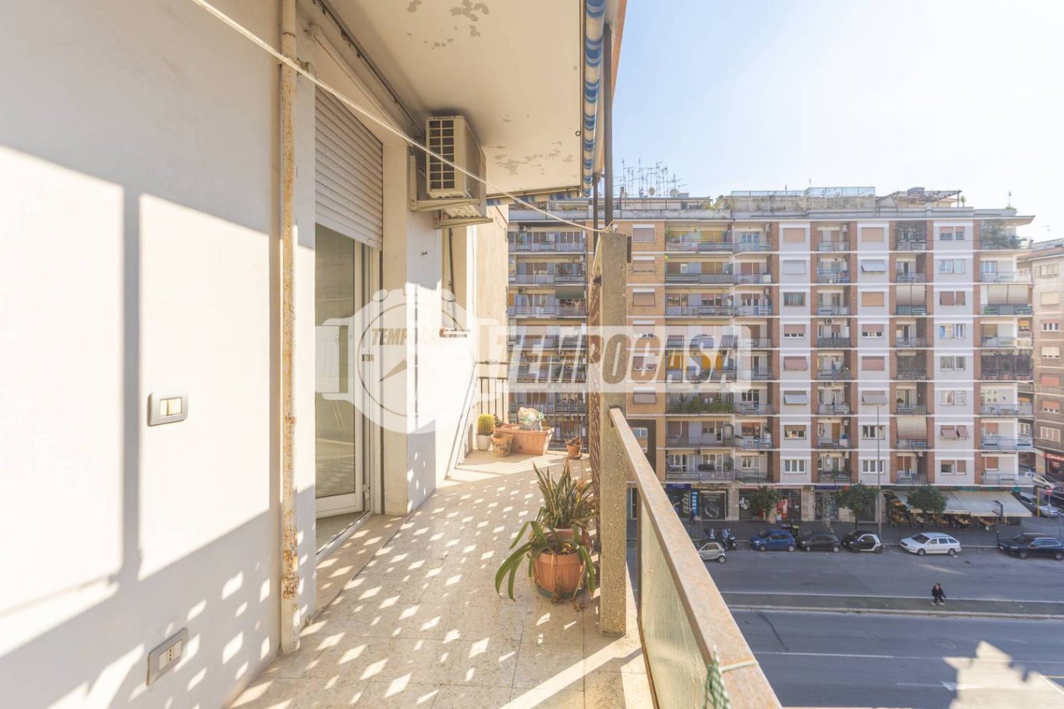 2 bedrooms Apartment in Rome, Italy No. 321380