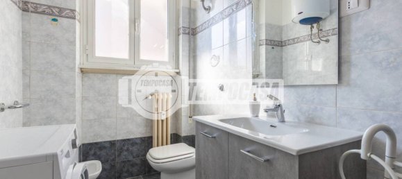 2 bedrooms Apartment in Rome, Italy No. 321380 14