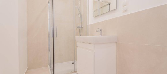 2 rooms Apartment in Favoriten, Austria No. 206033 11