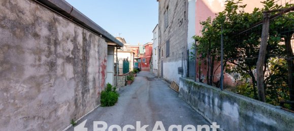 Villa de 6 habitaciónes en Sant'Antonio Abate, Italy No. 14526 36