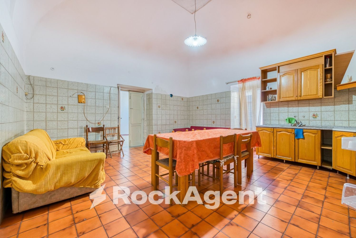 Villa de 6 habitaciónes en Sant'Antonio Abate, Italy No. 14526