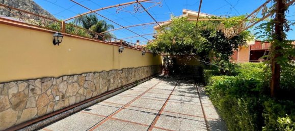 4 bedrooms Villa in Altavilla Milicia, Italy No. 311967 2