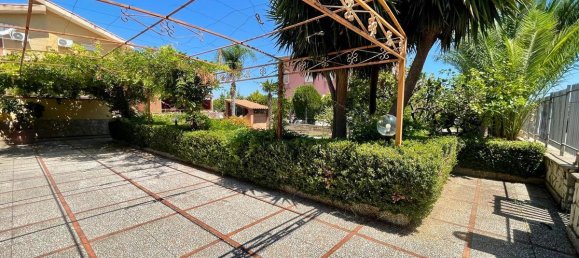 4 bedrooms Villa in Altavilla Milicia, Italy No. 311967 4