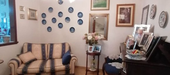 Casa de 4 habitaciónes en Carrara, Italy No. 48109 5