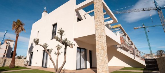 3 bedrooms Bungalow in Alicante, Spain No. 188099 2