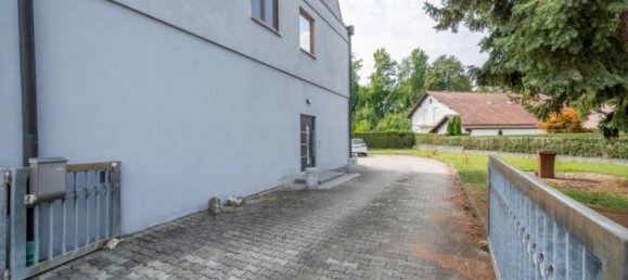 Здание с 18 комнатами в Кельхайм, Германия № 131959 12