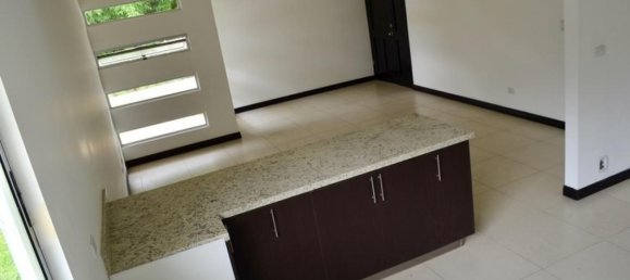 3 bedrooms House in Alajuela, Costa Rica No. 1006 4