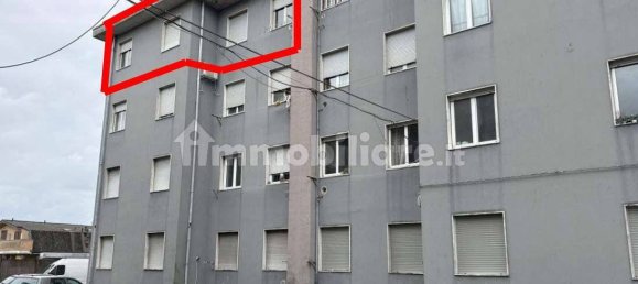 Apartamento de 2 dormitorios en Turate, Italy No. 323451 3