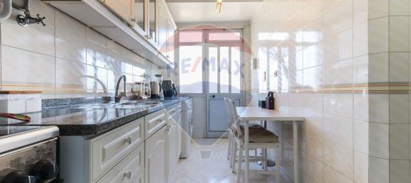 4 bedrooms House in Lisbon, Portugal No. 166173 29