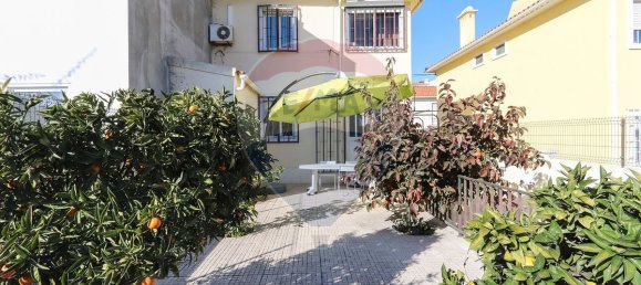 4 bedrooms House in Lisbon, Portugal No. 166173 2