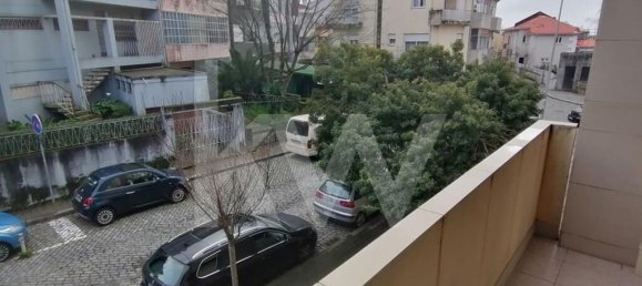 4 bedrooms Apartment in Porto, Portugal No. 43003 21