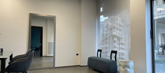 Дом с 4 комнатами в Кьоджа, Италия № 58154 31