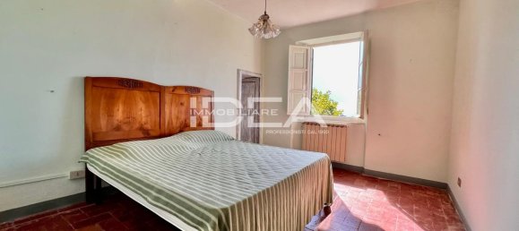 7-salle Terrain à Barga, Italy No. 24458 9