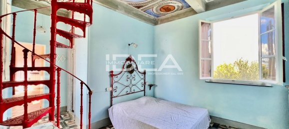 7-salle Terrain à Barga, Italy No. 24458 18