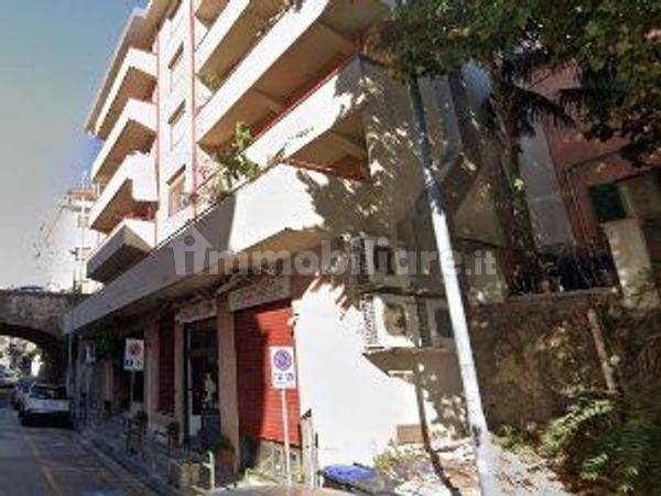 4 bedrooms Apartment in Messina, Italy No. 226313