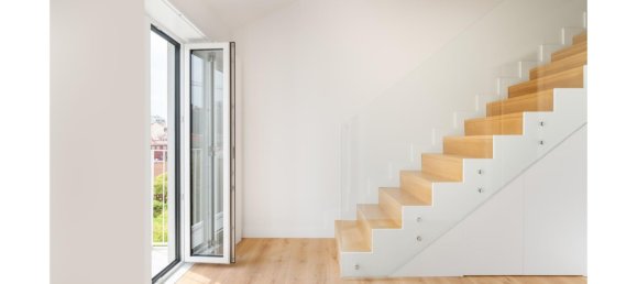 3 bedrooms Duplex in Lisbon, Portugal No. 97801 14