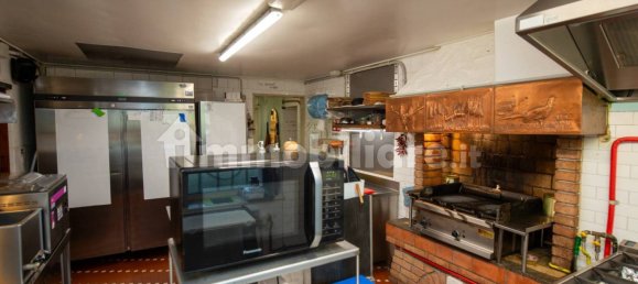 Propiedad comercial de 3 habitaciónes en Verona, Italy No. 293457 12