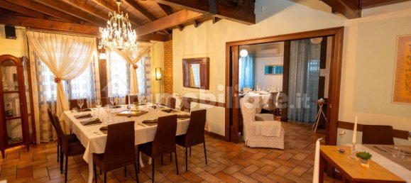 Propiedad comercial de 3 habitaciónes en Verona, Italy No. 293457 4