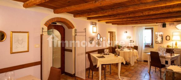 Propiedad comercial de 3 habitaciónes en Verona, Italy No. 293457 3