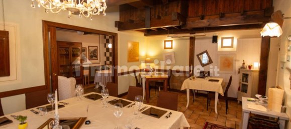 Propiedad comercial de 3 habitaciónes en Verona, Italy No. 293457 5