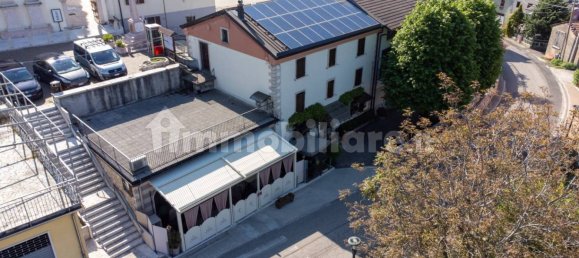 Propiedad comercial de 3 habitaciónes en Verona, Italy No. 293457 17