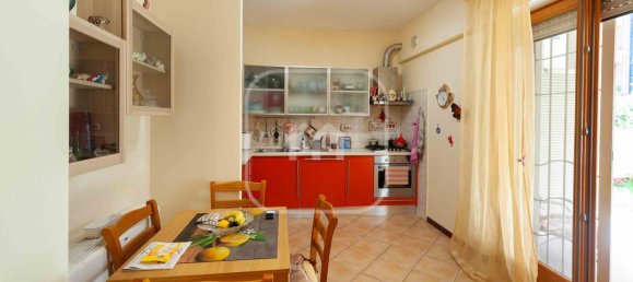 2 rooms Apartment in Rome, Italy No. 189518 12