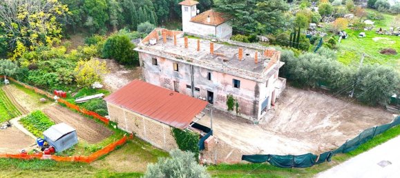 10 rooms House in San Benedetto del Tronto, Italy No. 112190 3