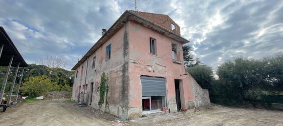 10 rooms House in San Benedetto del Tronto, Italy No. 112190 13