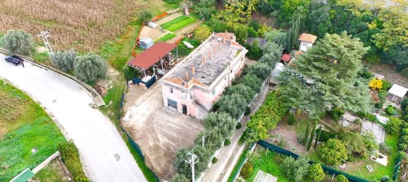 10 rooms House in San Benedetto del Tronto, Italy No. 112190 7
