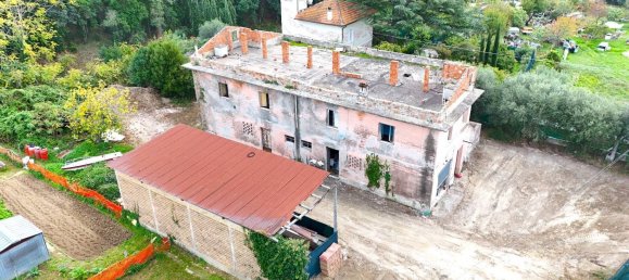 10 rooms House in San Benedetto del Tronto, Italy No. 112190 2