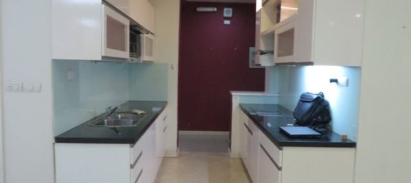 3 bedrooms Apartment in Tay Ho, Vietnam No. 4655 7