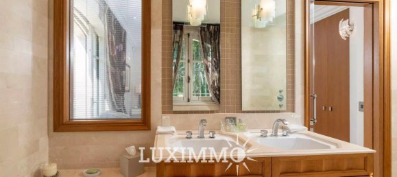 6 bedrooms Castles in Antibes, France No. 353184 10